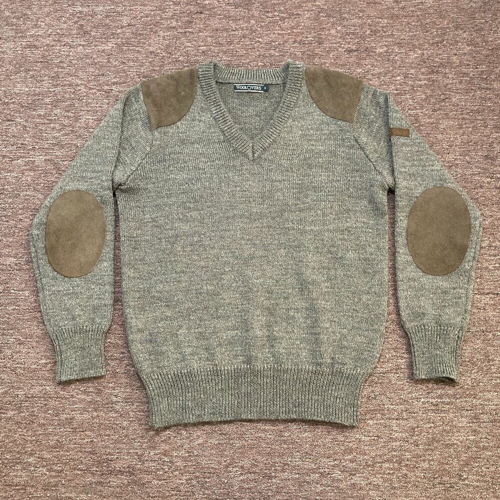 WoolOvers Men's Small Grey Wool Sweater V Neck Jumper With Leather Suede Patches